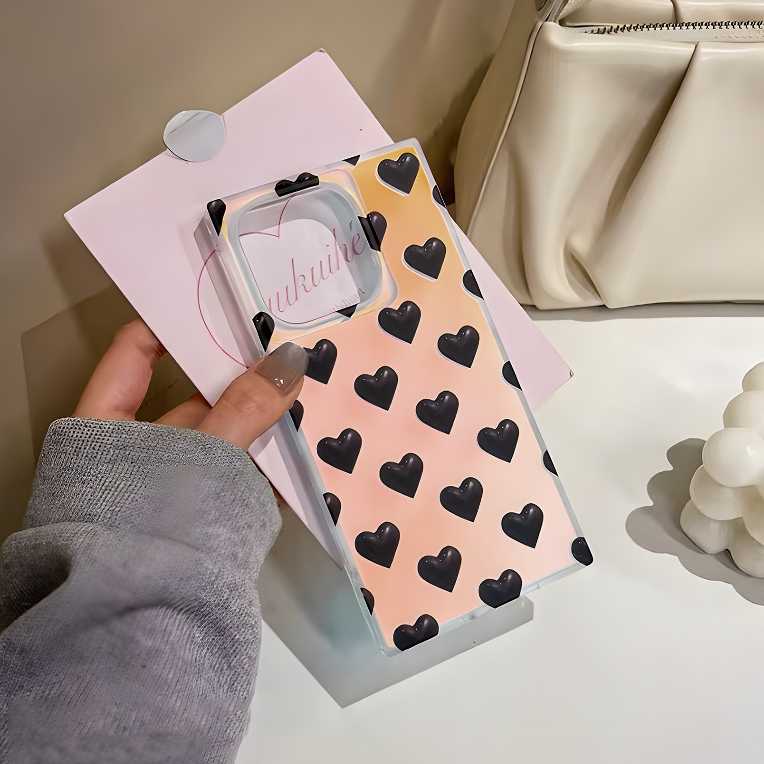 iPhone 13 Little Hearts Glow Case