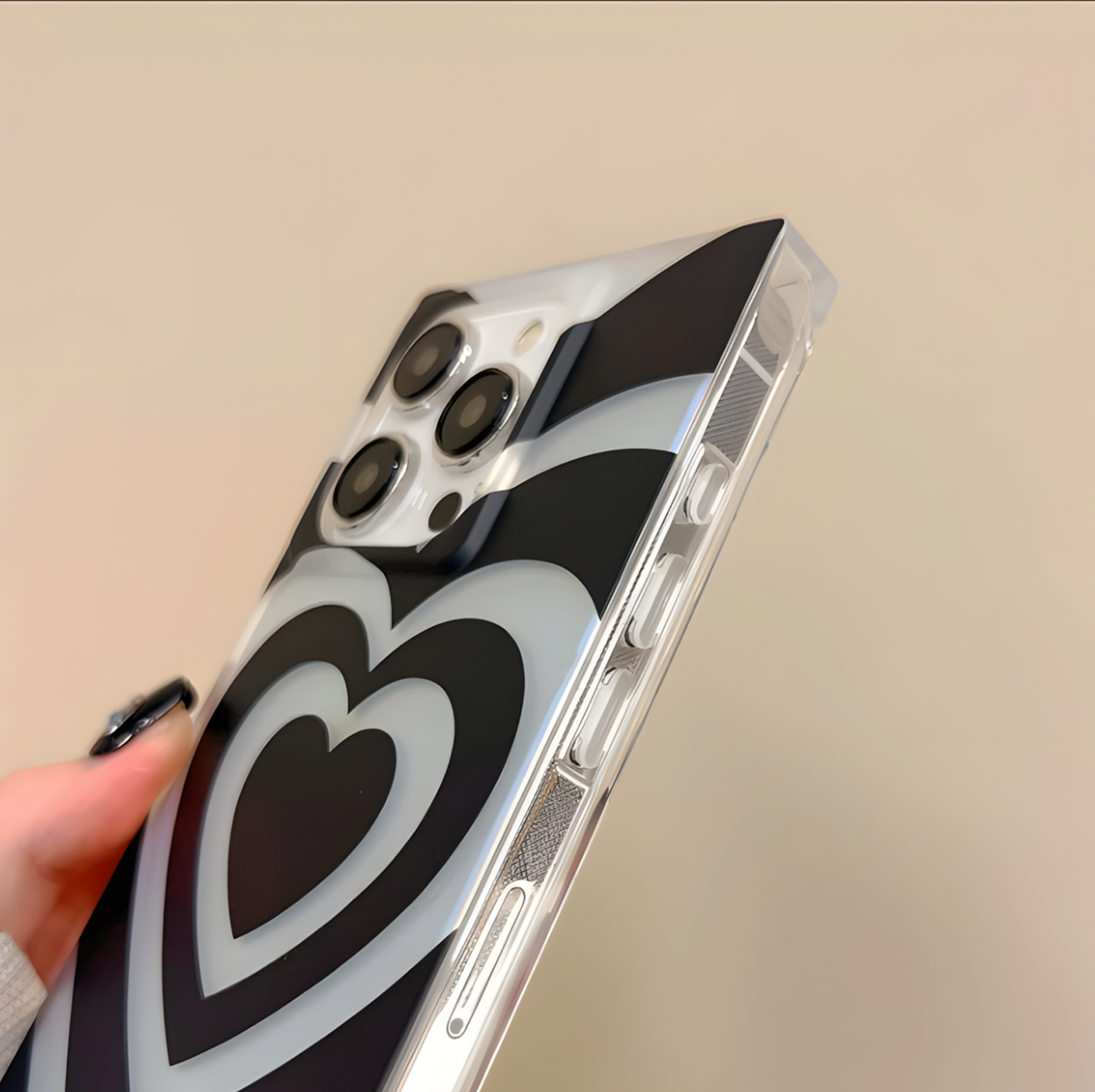 iPhone 14 Shining Heartbeat Case