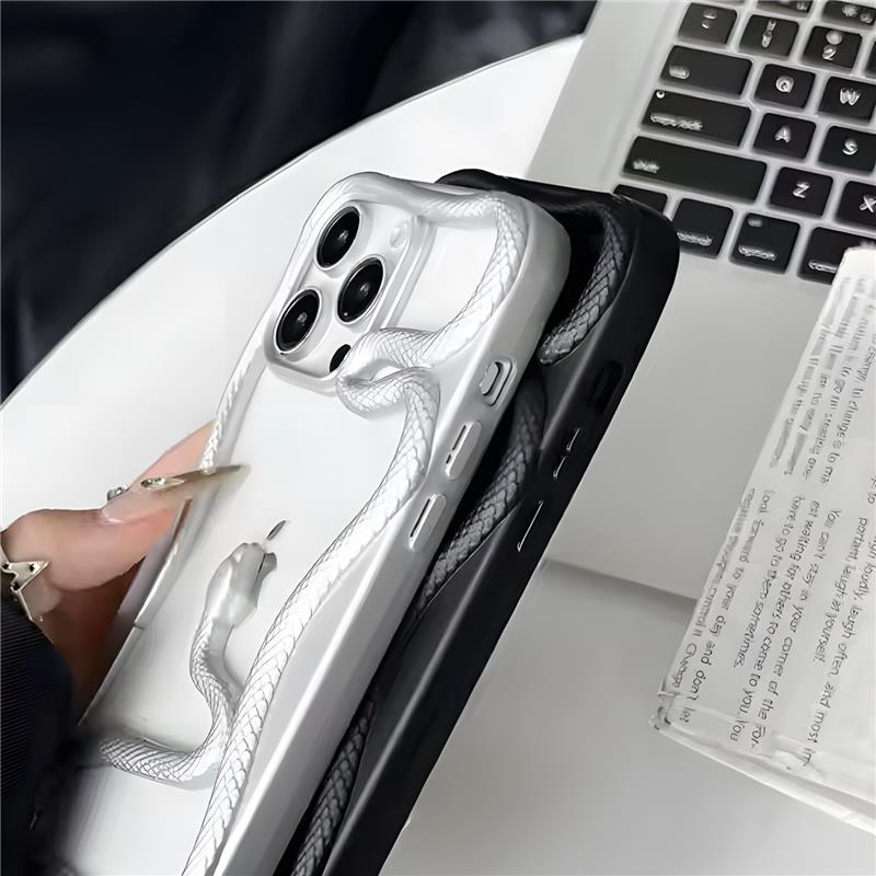 iPhone 15 3D SnakeGrip Shockproof Case